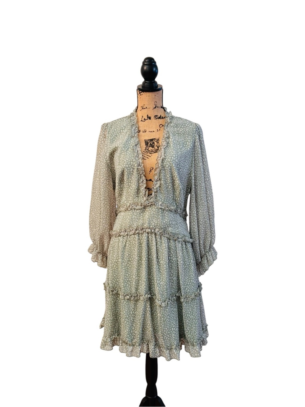 Sage Green Tiered V-Neck Mini Dress XL 6 0587 - Picture 2 of 8